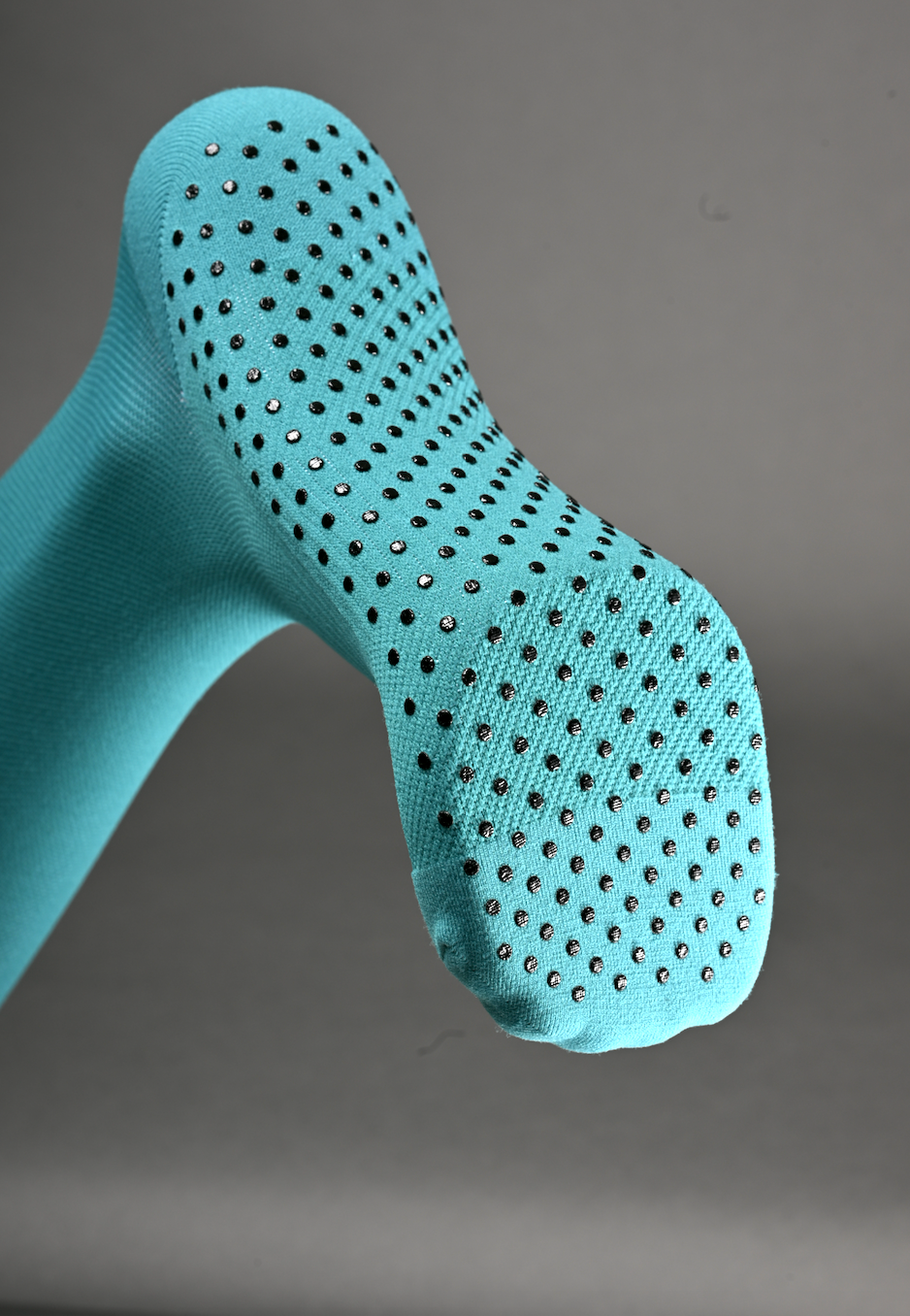 Ultimate Travel Comfort: Zillo Pillow & Sock Combo